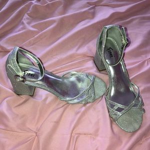 Sparkly chunk heels size 8 1/2